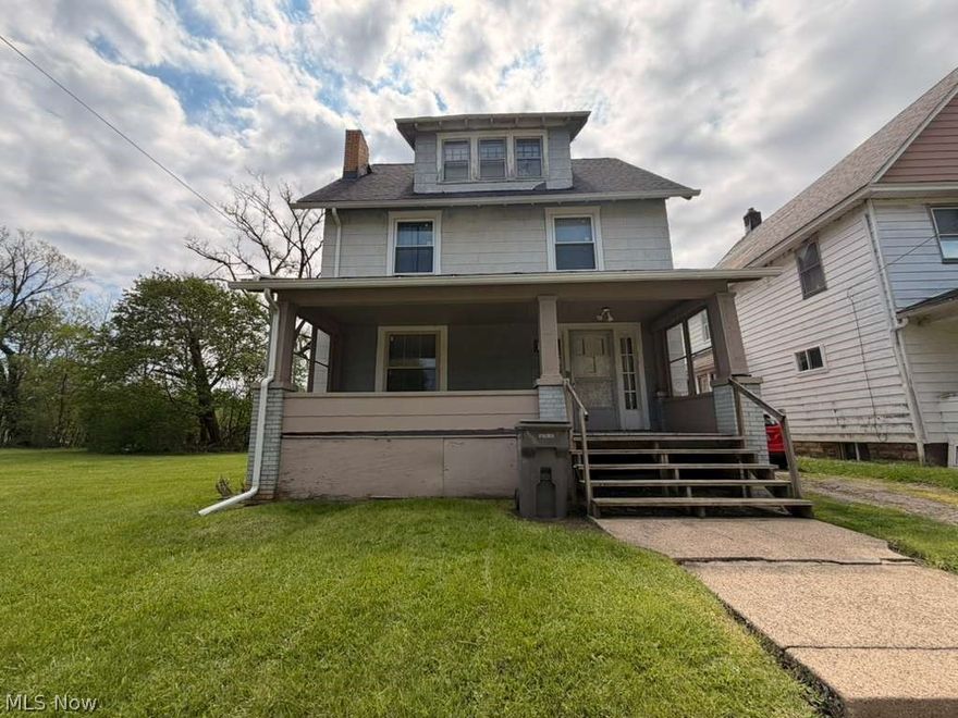 Great property with plenty of potential and ready for your personal touch! This home is perfect for those eager to apply some TLC and creative vision to make it truly shine. Ideal for people looking to craft their dream space to create many lasting memories! Don’t miss this chance to transform a gem into your masterpiece!