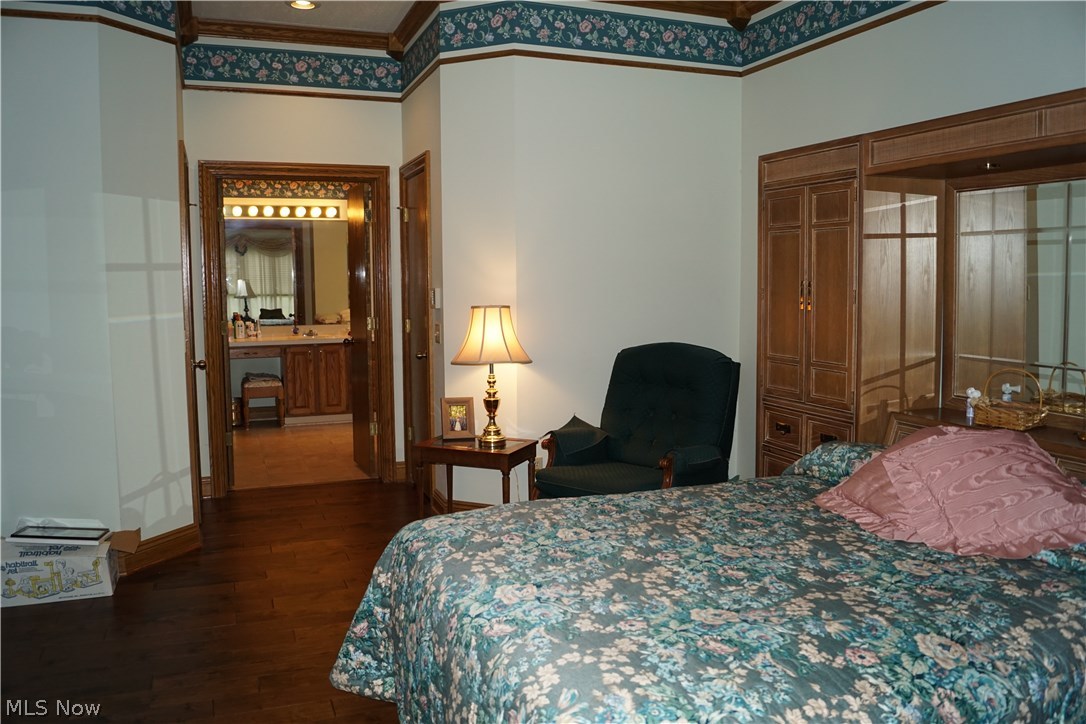 Williamsburg Village Estates - Residential