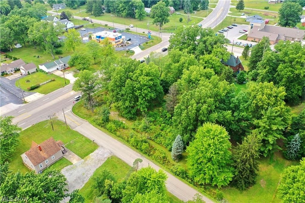 145 N Canfield Niles Road