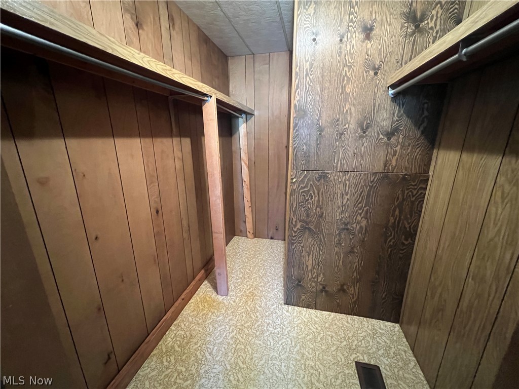 Schoenbrunn Tr - Residential