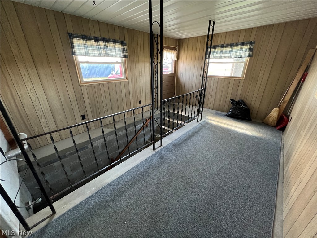 Schoenbrunn Tr - Residential