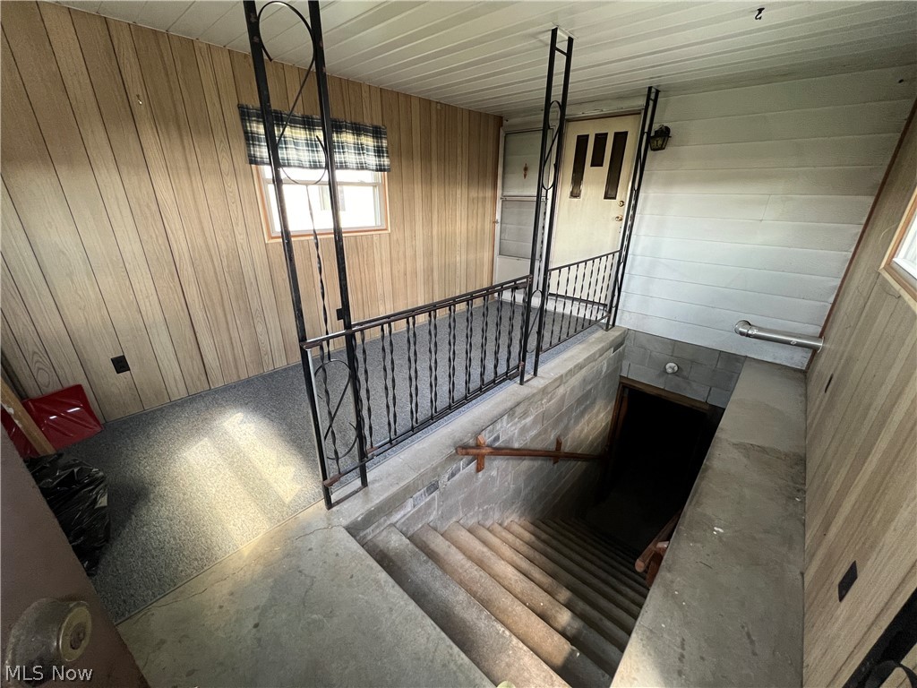 Schoenbrunn Tr - Residential