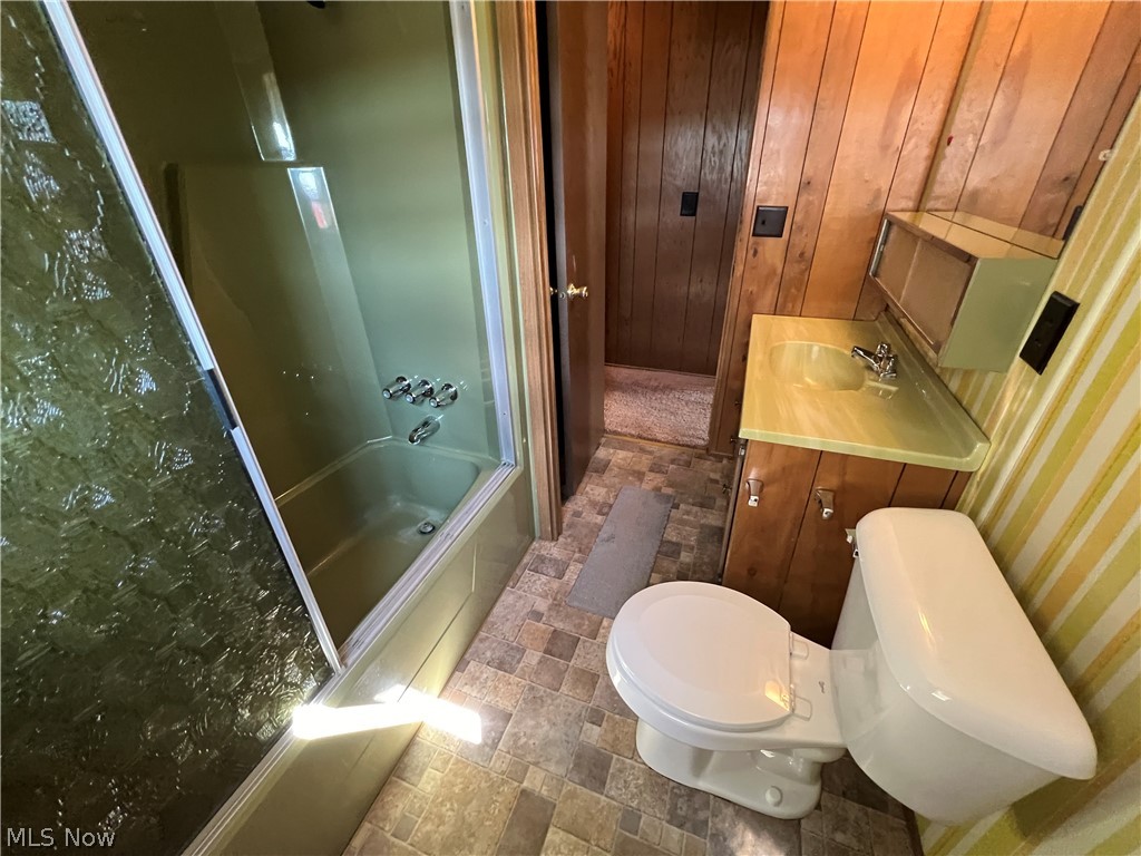 Schoenbrunn Tr - Residential