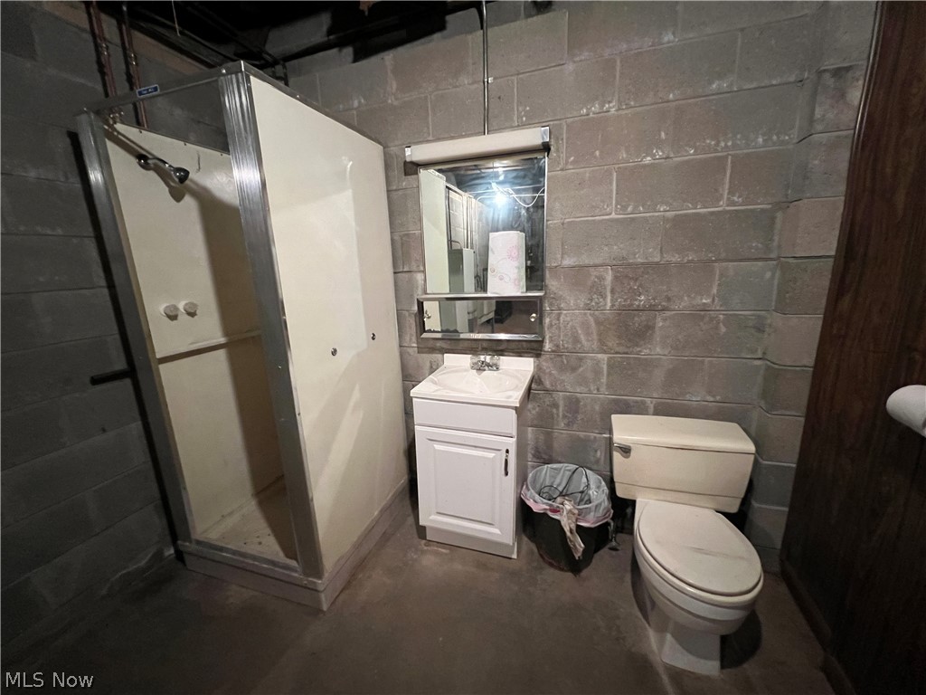 Schoenbrunn Tr - Residential