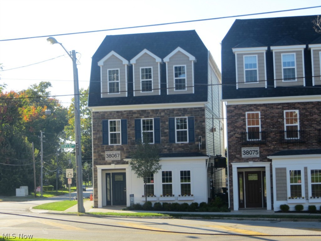Willoughby Pointe - Residential