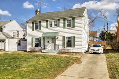 Tiny photo for 869 Packard Drive, Akron, OH 44320 (MLS # 5190100)