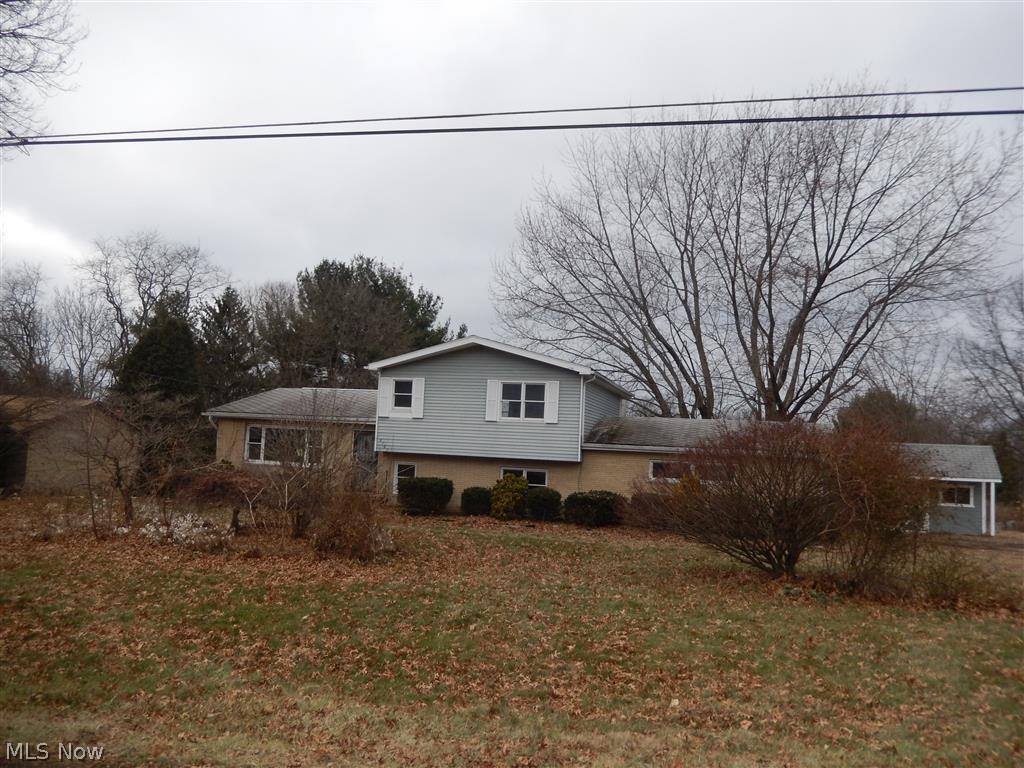 Large Split level home on almost half an acre. This home has 4 bedrooms and two baths with plenty of room for a growing family. Just waiting for your personal touch.
This is a Fannie Mae HomePath property. Addendums can be printed from the MLS. “First Time Buyers, complete the HomePath Ready Buyer homeownership course on Homepath. Attach certificate to offer and request up to 3% closing cost assistance. Check HomePath Site for more details or ask me. Restrictions apply.”