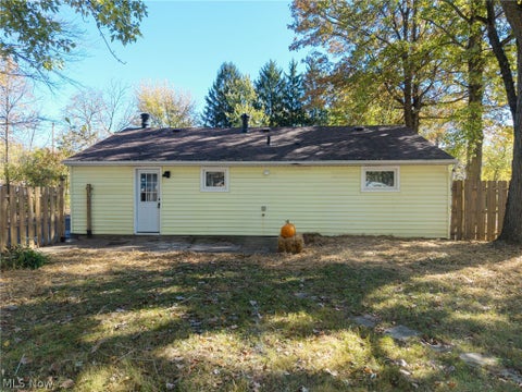 Tiny photo for 9898 Oakwood Drive, Twinsburg, OH 44087 (MLS # 5252761)