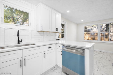 Tiny photo for 9898 Oakwood Drive, Twinsburg, OH 44087 (MLS # 5252761)
