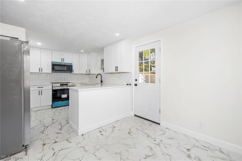 Tiny photo for 9898 Oakwood Drive, Twinsburg, OH 44087 (MLS # 5252761)