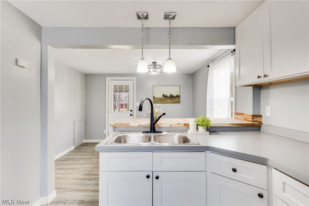 Photo of 1935 Northfield Avenue NW, Warren, OH 44485 (MLS # 5192526)