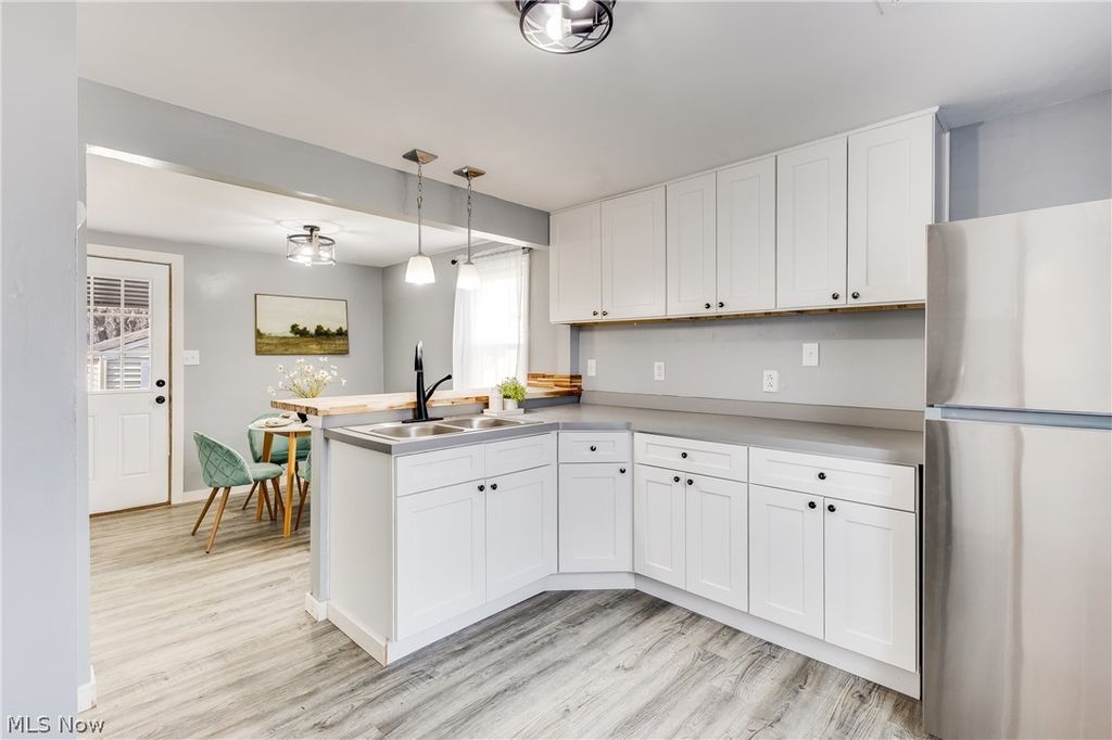 Photo of 1935 Northfield Avenue NW, Warren, OH 44485 (MLS # 5192526)