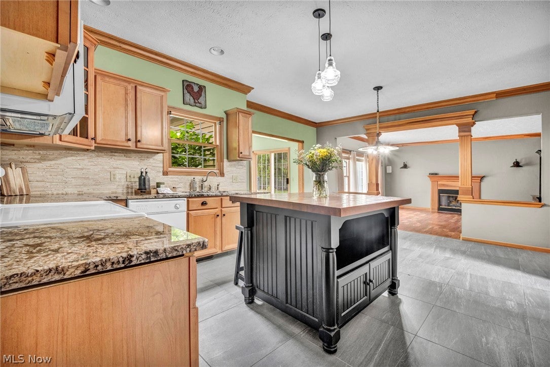 1413 Ashford Glen Lane