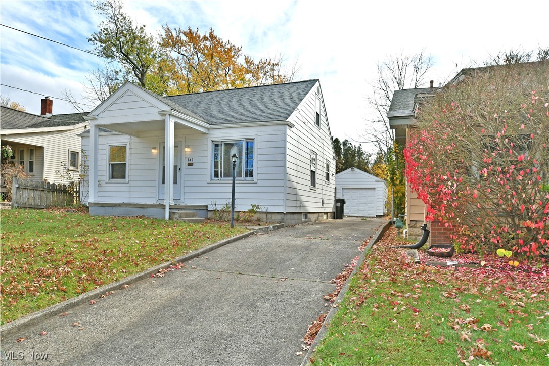 141 Beechwood Dr, Youngstown, Ohio image 2