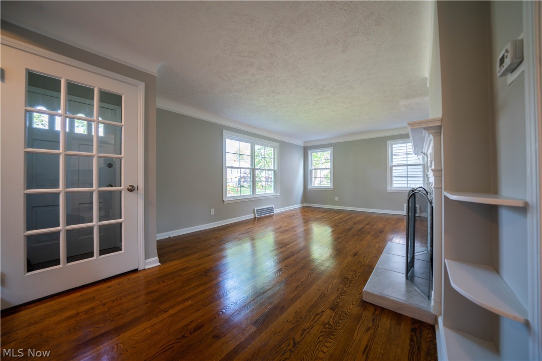 Meadbovl - Residential