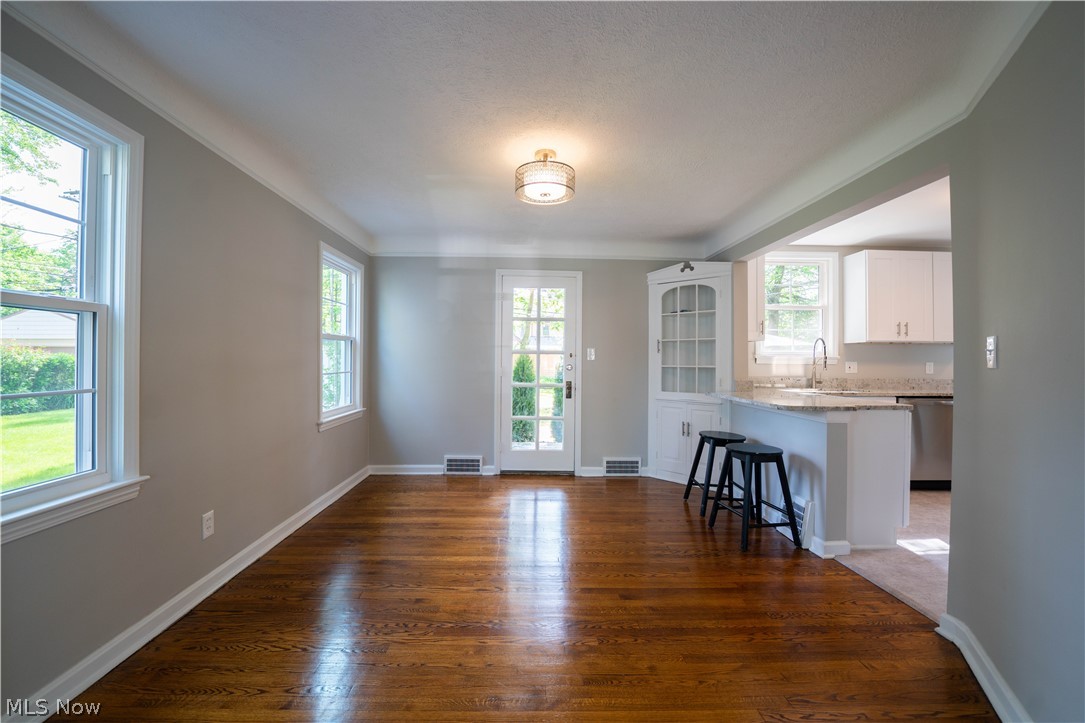 Meadbovl - Residential