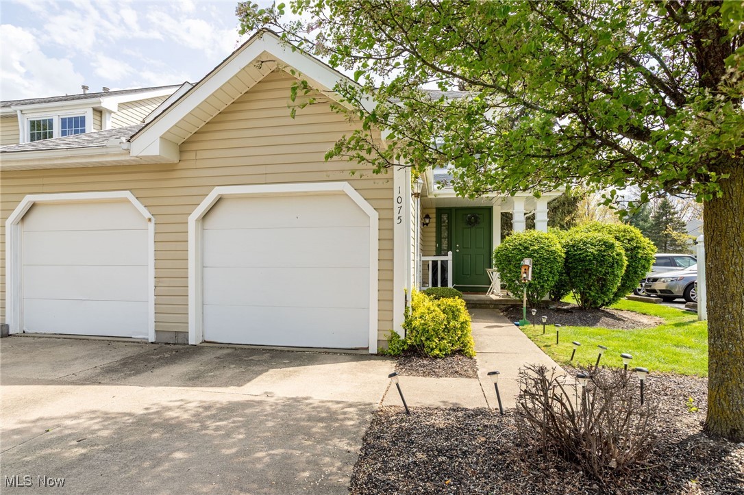 1075 Sunhaven Drive, Medina, Ohio image 3