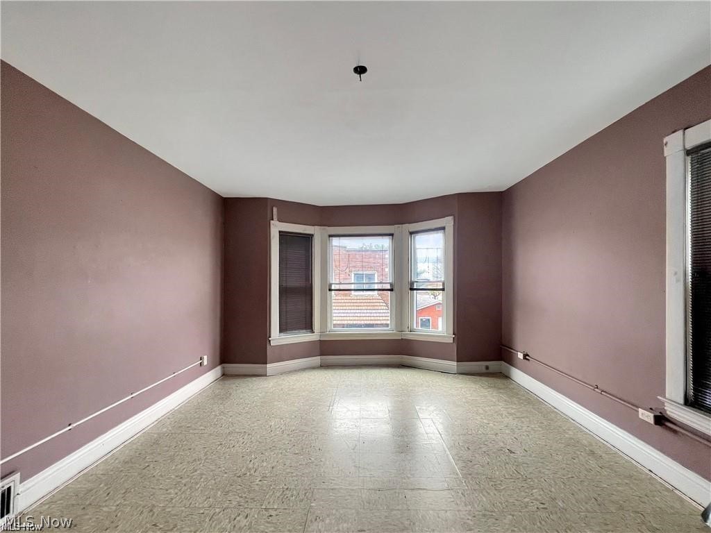 830 Main St