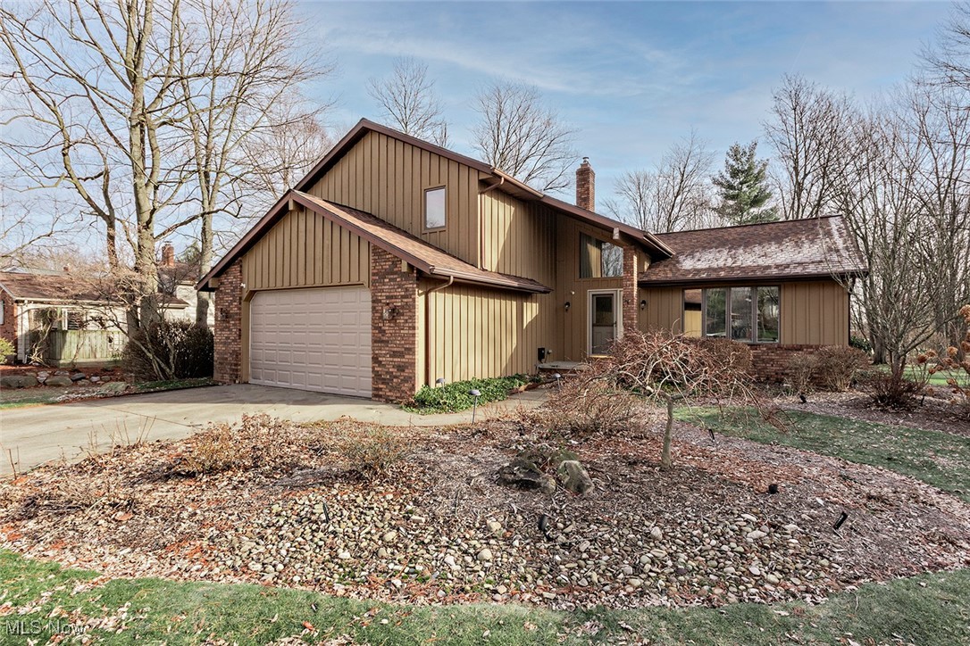 6235 Sunnywood Drive