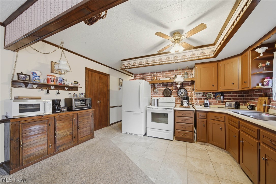 High Mdws Ests - Residential