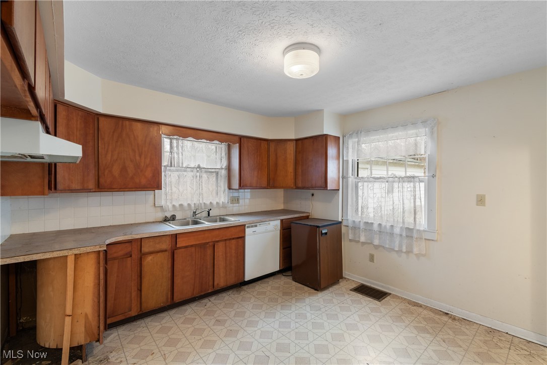 South Blvd E Pontiac - Residential