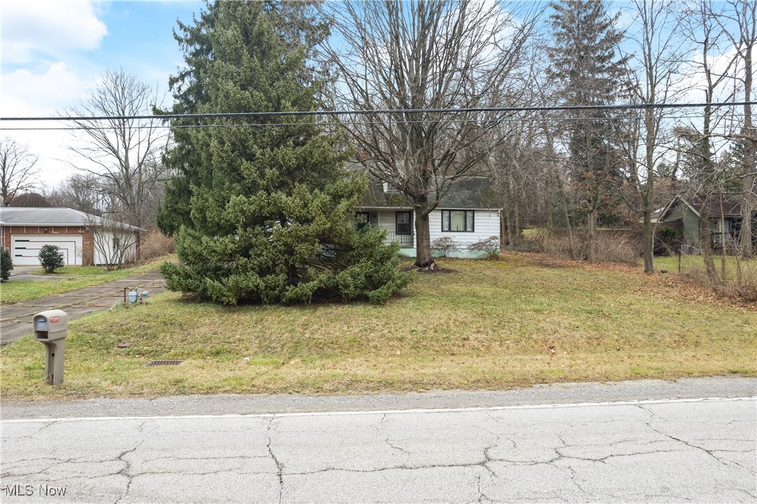 South Blvd E Pontiac - Residential