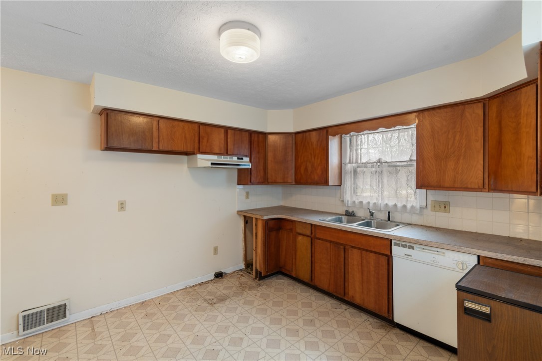 South Blvd E Pontiac - Residential