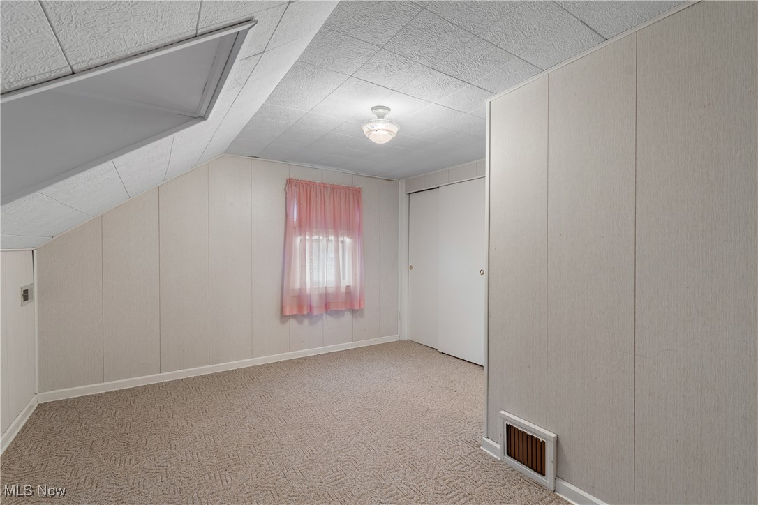 South Blvd E Pontiac - Residential