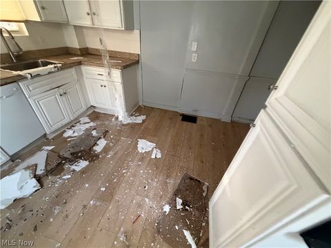 Tiny photo for 12028 Wade Park Avenue, Cleveland, OH 44106 (MLS # 5189788)