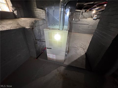 Tiny photo for 12028 Wade Park Avenue, Cleveland, OH 44106 (MLS # 5189788)