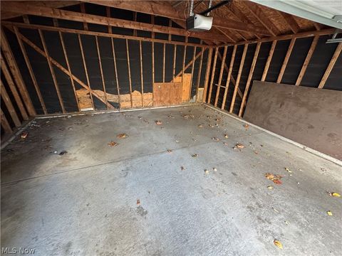 Tiny photo for 12028 Wade Park Avenue, Cleveland, OH 44106 (MLS # 5189788)