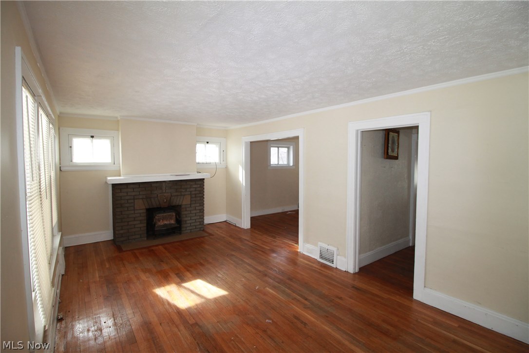 Garfield Blvd - Residential