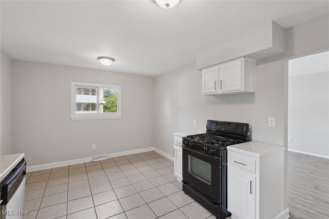 Greenleaf Realty Companys - Residential Lease