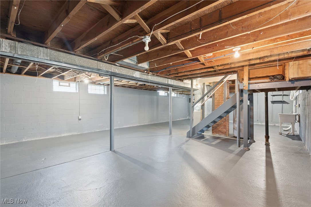 Greenleaf Realty Companys - Residential Lease