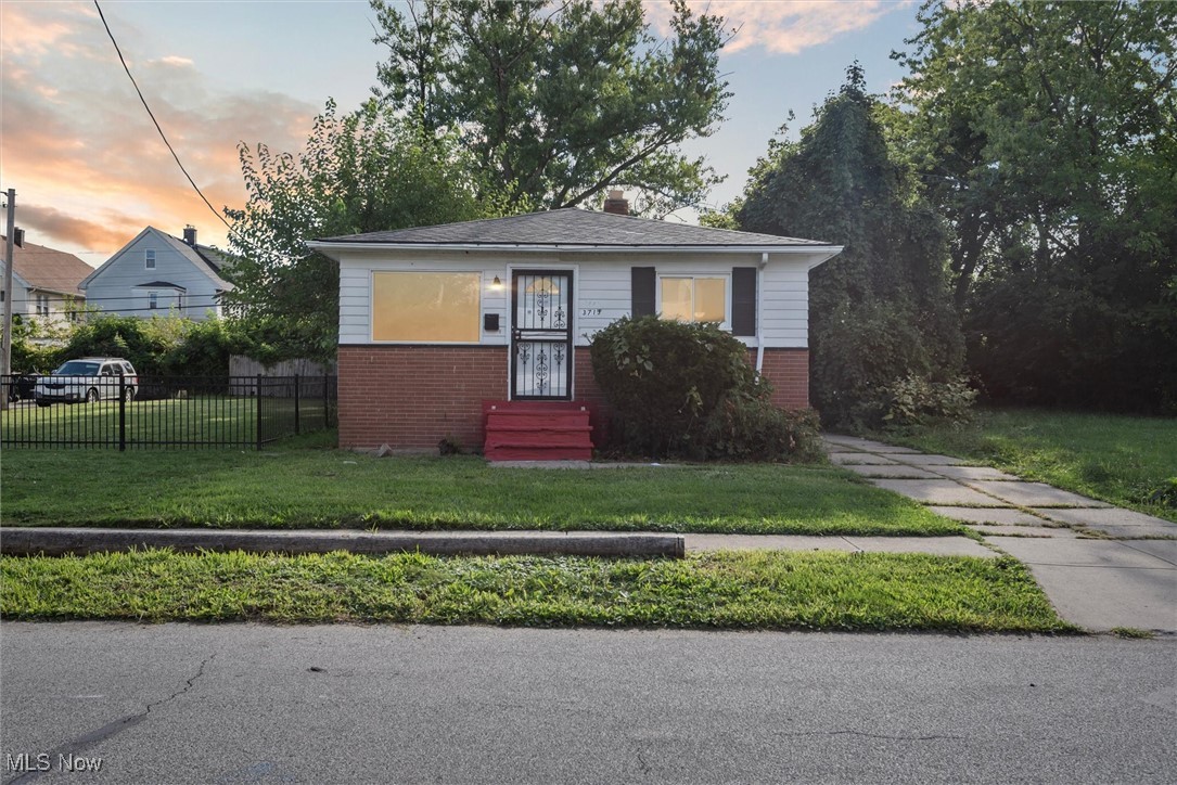 Greenleaf Realty Companys - Residential Lease