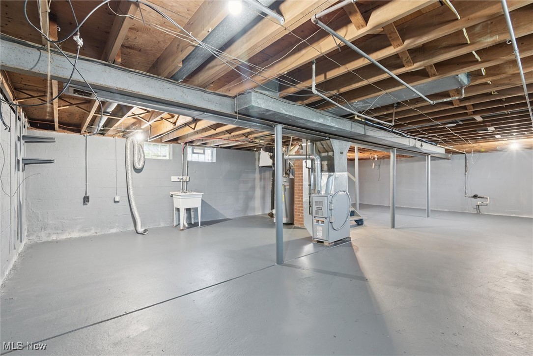 Greenleaf Realty Companys - Residential Lease