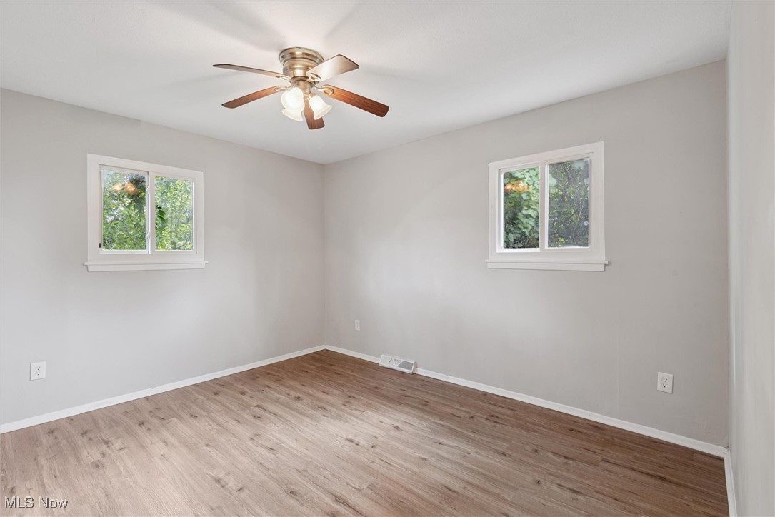 Greenleaf Realty Companys - Residential Lease