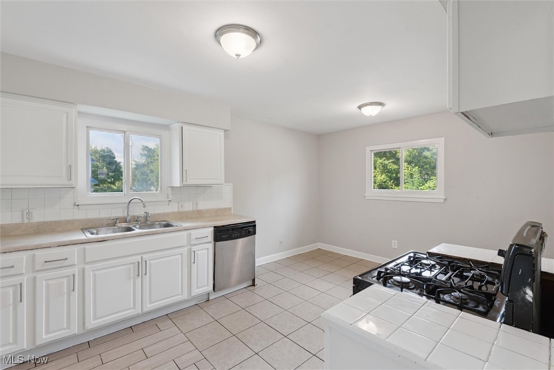 Greenleaf Realty Companys - Residential Lease