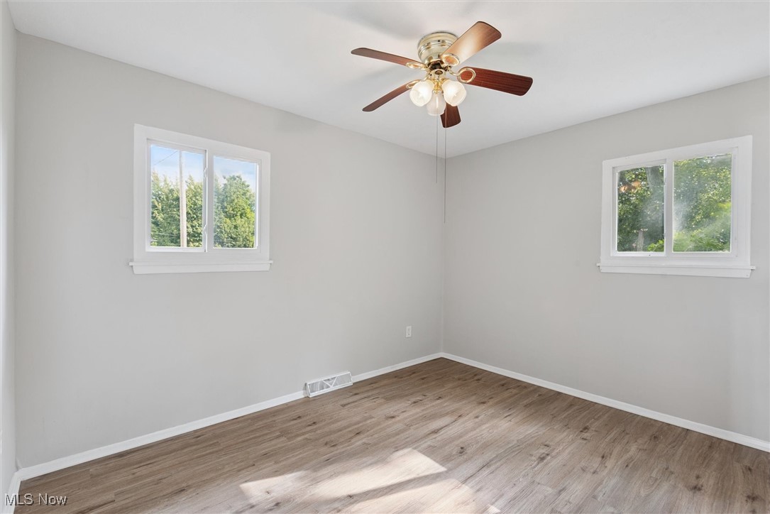 Greenleaf Realty Companys - Residential Lease