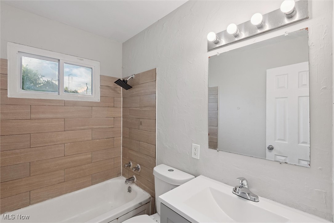 Greenleaf Realty Companys - Residential Lease