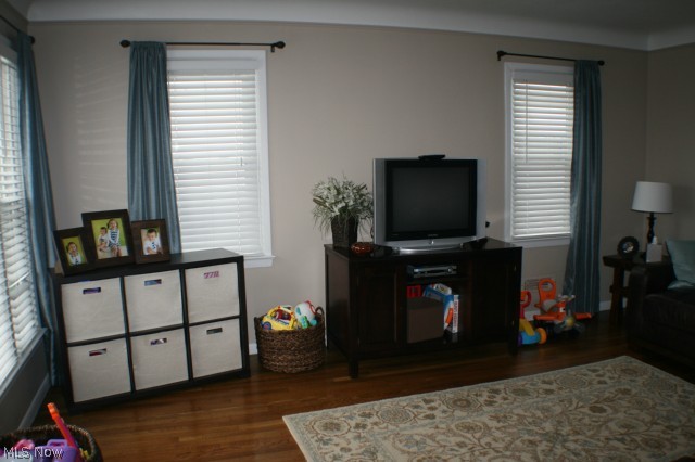 Mayflower Properties 01 - Residential