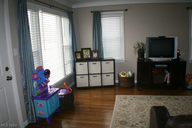 Mayflower Properties 01 - Residential