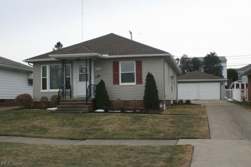 Beautiful ranch home! Detailed and updated top to bottom, inside and out! Newer roof, carpet, gutters, glass block windows and vinyl siding, plus refinished floors. Updated electrical. Family home of original owner - not a flip! Today's colors and look in paint, window treatments and bathrooms. New basement bath with walk-in shower (March 2014). A pleasure to show! Home warranty included!