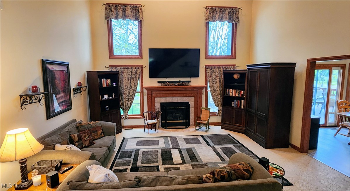 4664 Edgewater Drive, Stow, Ohio image 2