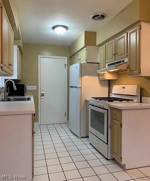 Heister Ctr Green Companys Court - Residential Income