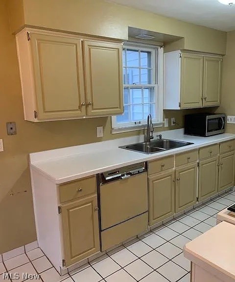 Heister Ctr Green Companys Court - Residential Income