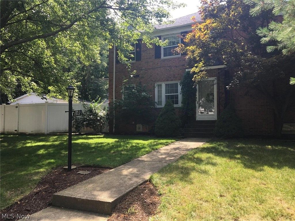 Photo of 2312 Milton Road, Cleveland, OH 44118 (MLS # 5207096)