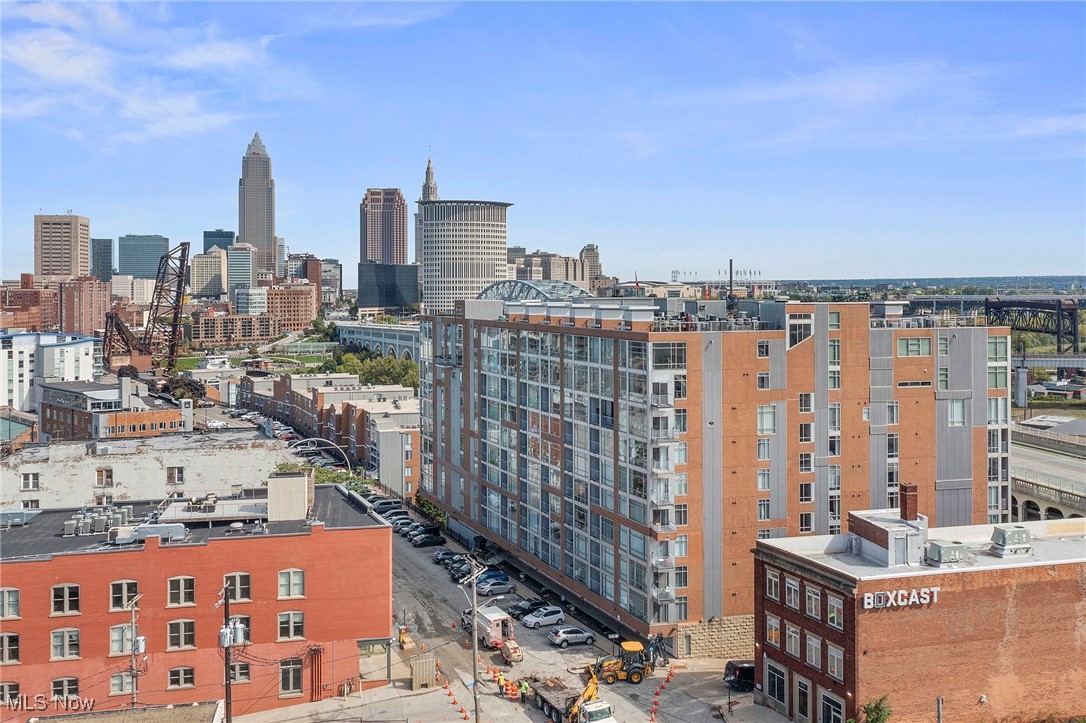 Condominiums/Stonebridge Ph #1 - Residential