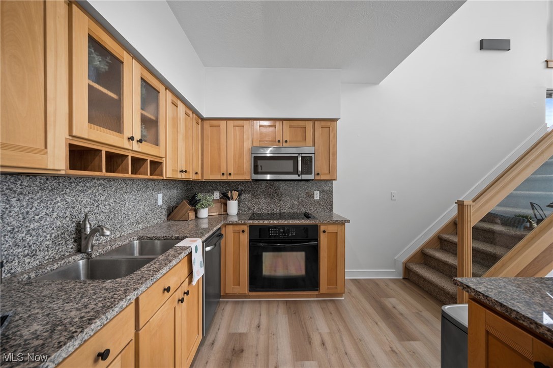 Condominiums/Stonebridge Ph #1 - Residential