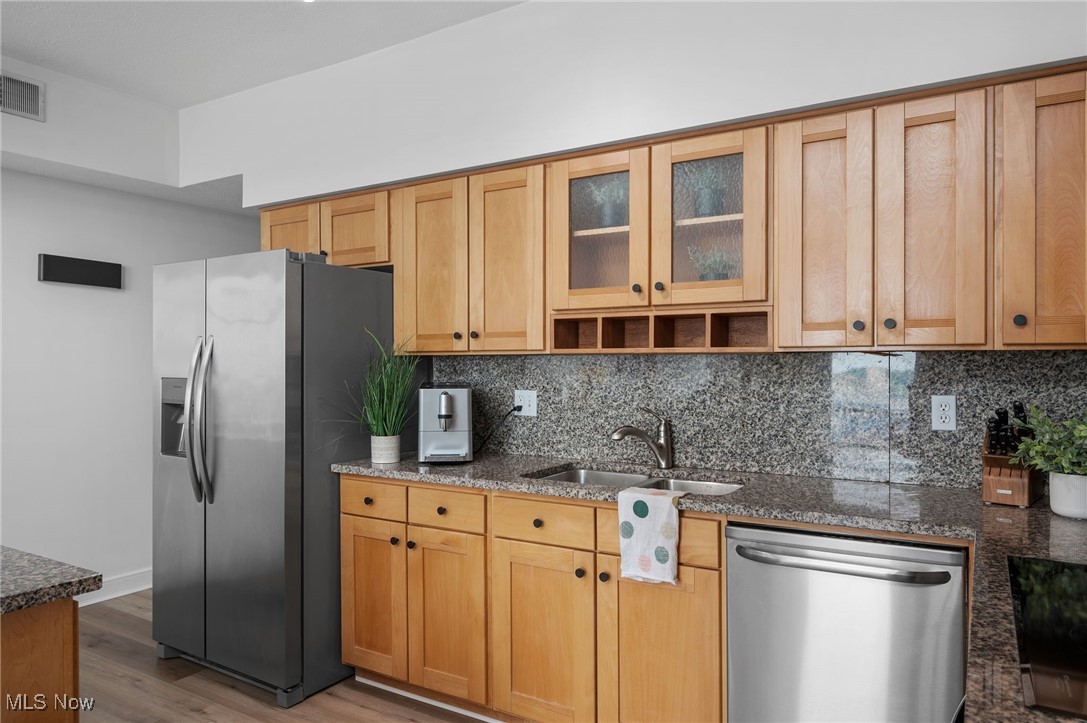 Condominiums/Stonebridge Ph #1 - Residential